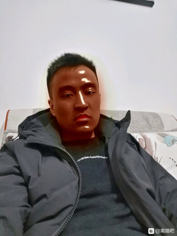 相由心生你信不？我反正信。有些人长相普通，却看着大气舒服。有