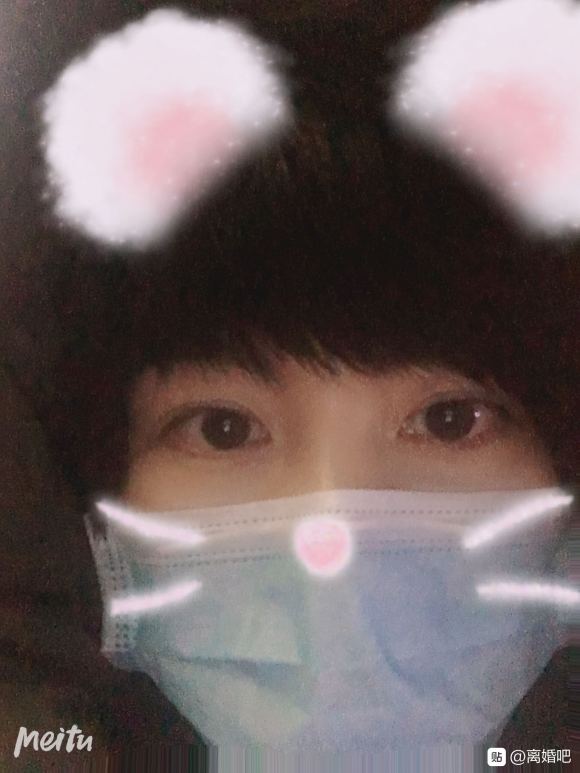 加班加到现在，累的我感觉看破红尘了，明天还要述职、拍新春贺岁