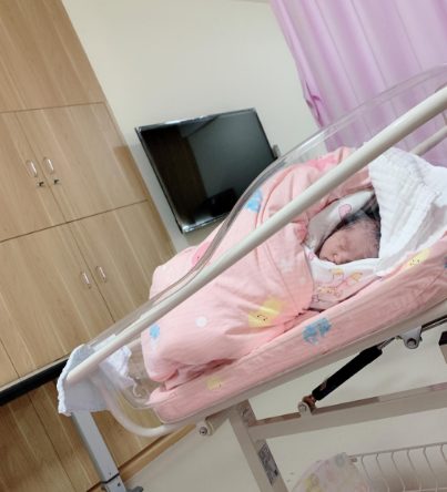 82年高龄孕妇剖腹产初体验